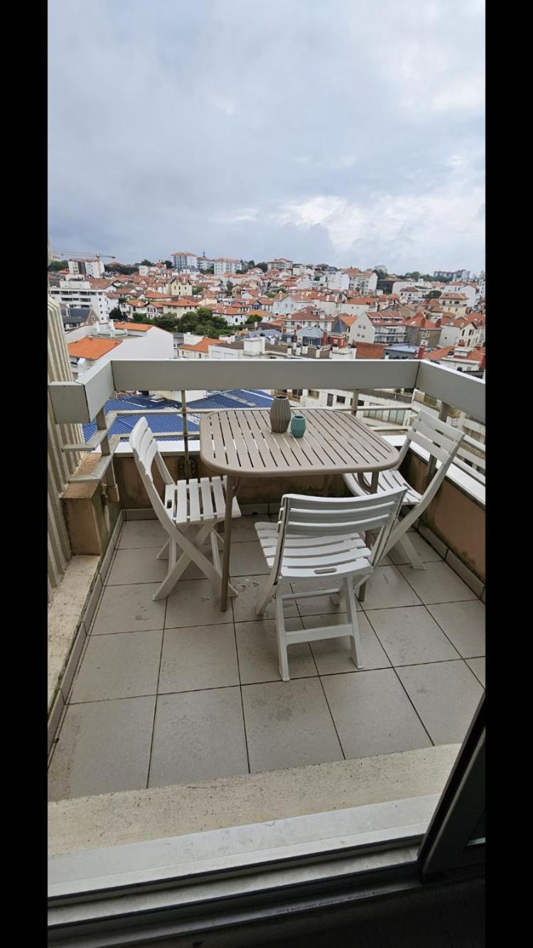 Studio Victoria Centre Grande Plage And Pool Biarritz Buitenkant foto